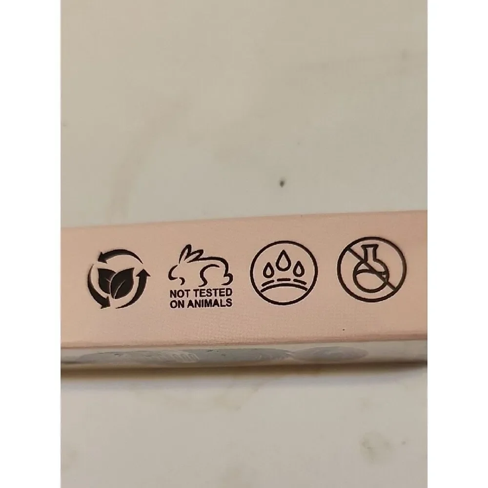 Hydro Fix fiber mascara
